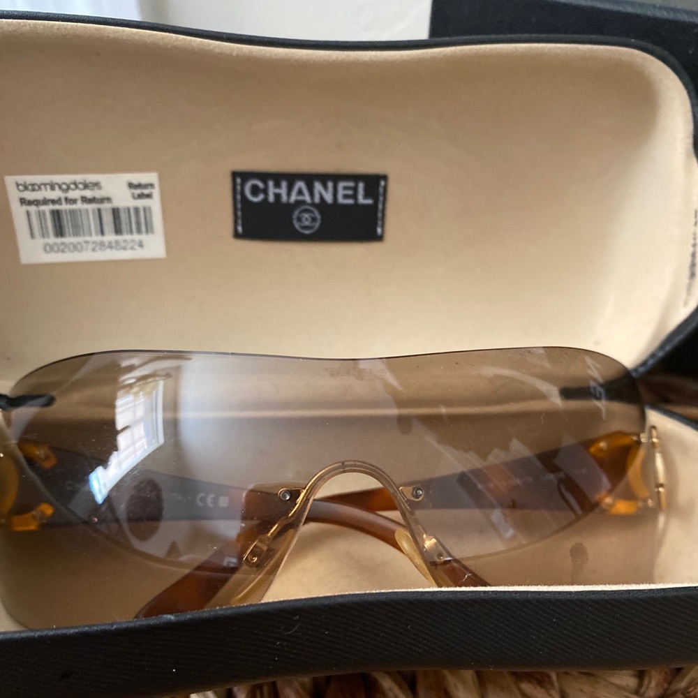 Pre-owned Chanel Rimless sunglasses. Made in Italy